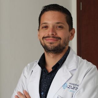 Oscar Antonio Cervantes González, Urólogo Cancun