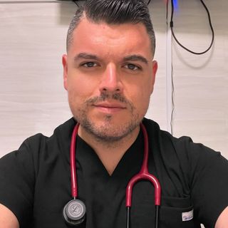 Ampliar imagen: Luis Enrique Roa Ayala, Médico general Juriquilla