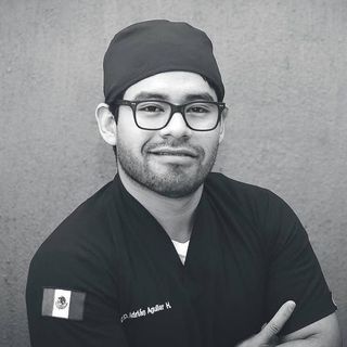 Ampliar imagen: Adrian Aguilar, Dentista - Odontólogo Ocozocoautla de Espinosa