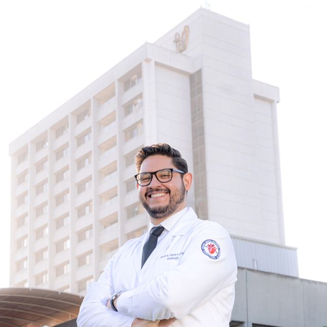 Jacob E.  Pérez Landeros, Cardiólogo Guadalajara