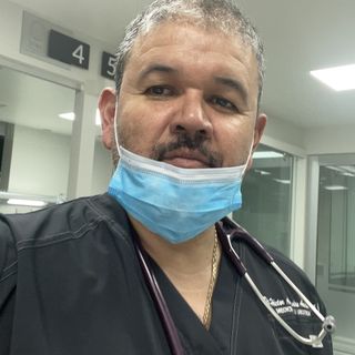 Ampliar imagen: Héctor Alejandro Arciniega González, Urgenciólogo Tepatitlan de Morelos