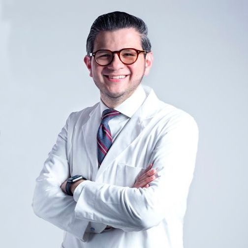 Edgar Arturo Muñoz Salinas, Oftalmólogo Tijuana