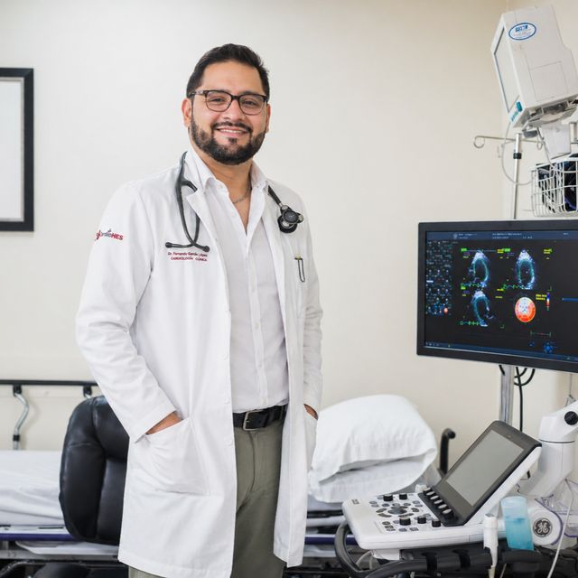 Fernando Besalel González González, Cardiólogo Reynosa