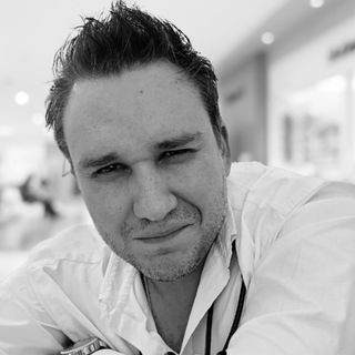 Ampliar imagen: Esteban Enrique Cáceres García, Médico general Naucalpan de Juárez