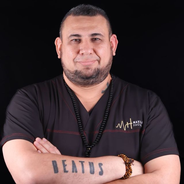 Manuel Hernández, Cirujano maxilofacial Culiacan