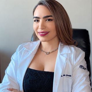 Úrsula Garcia Soto, Oftalmólogo Santiago de Querétaro