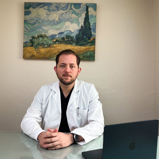 Luis Daniel Nuño Sandoval, Traumatólogo Guadalajara