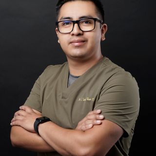 Ampliar imagen: José Israel Flores Cruz, Dentista - Odontólogo Puebla