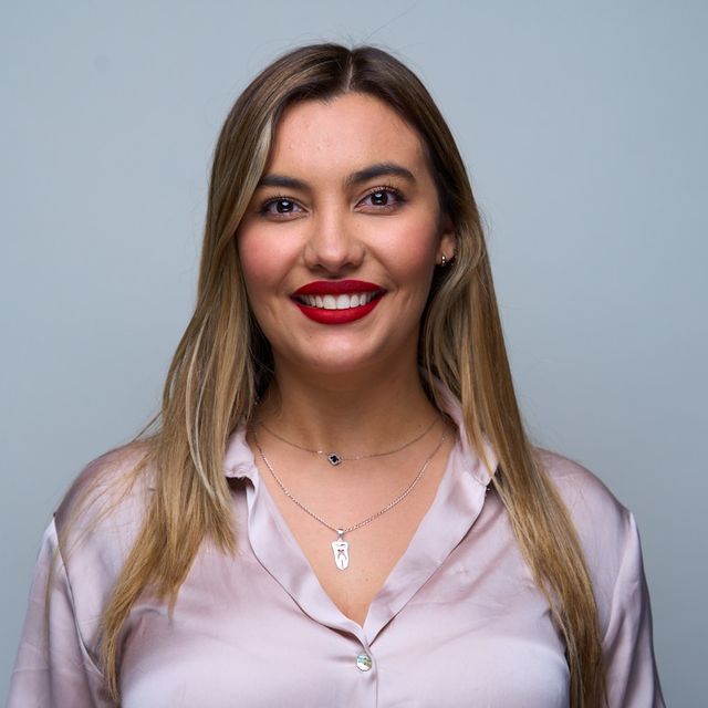 Valeria Muñoz Balboa, Dentista - Odontólogo Guadalajara