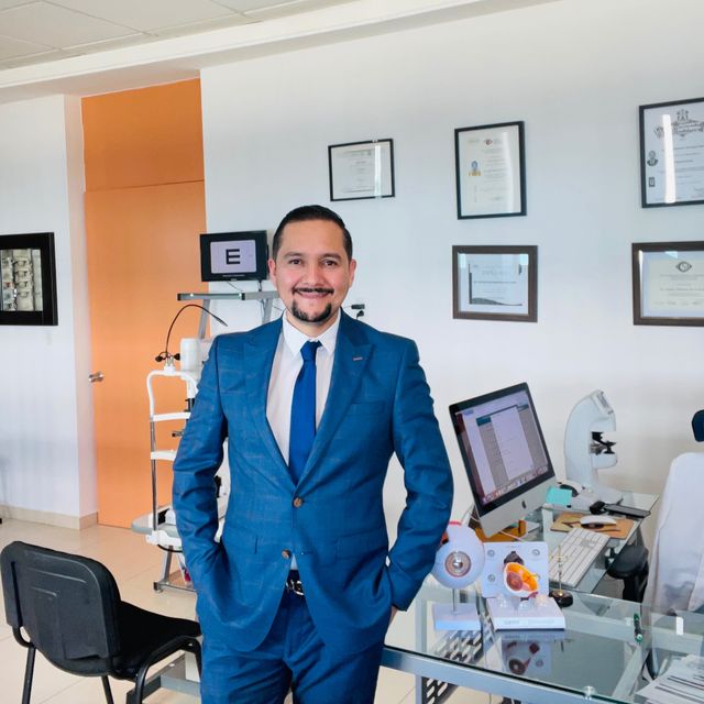 Baltazar Bertaud Mier, Oftalmólogo Aguascalientes