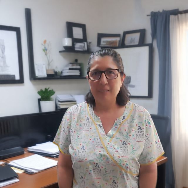 Jeannette Diaz Castañeda, Oftalmólogo Iztapalapa