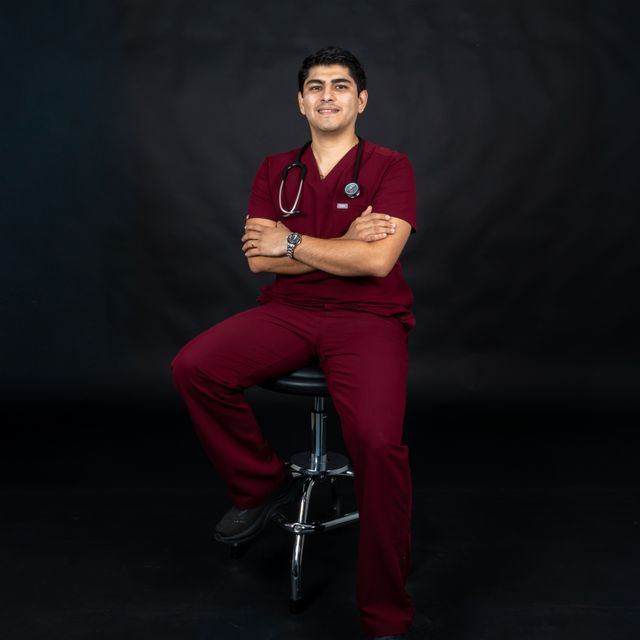 Alexandro Azael Castillo Cobian, Urgenciólogo Colima