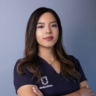 Ampliar imagen: Andrea Abigail Pulido Colchado, Dentista - Odontólogo Querétaro