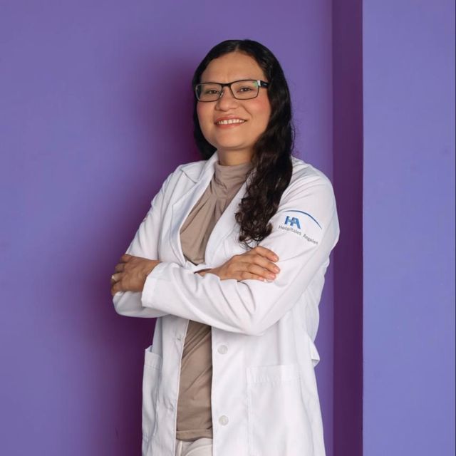Quetzalli Luque Espinosa, Ortopedista Tampico