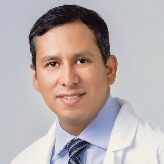 Alexander  Gurahua Sebastian, Cirujano cardiovascular y torácico Mexicali