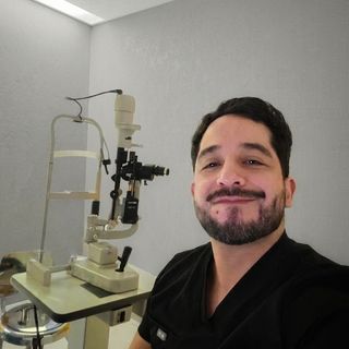 Rodrigo Mayen Díaz, Oftalmólogo Cuauhtémoc