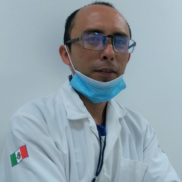 Boris Ore, Médico general León