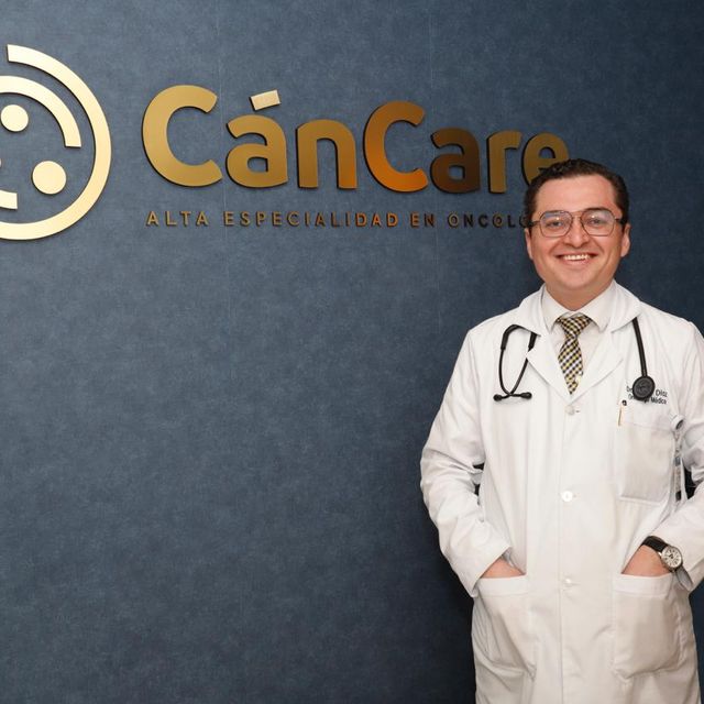 Diego Armando Díaz García, Oncólogo médico Guadalajara