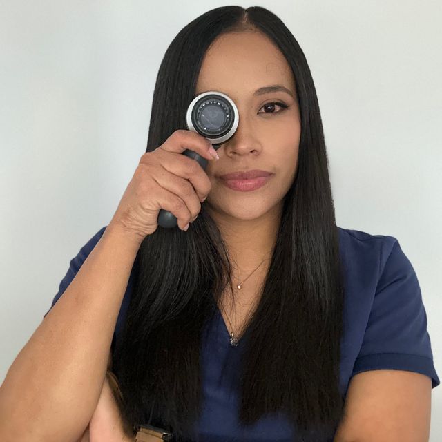 Montserrat Jiménez Aguilera, Dermatólogo Puebla
