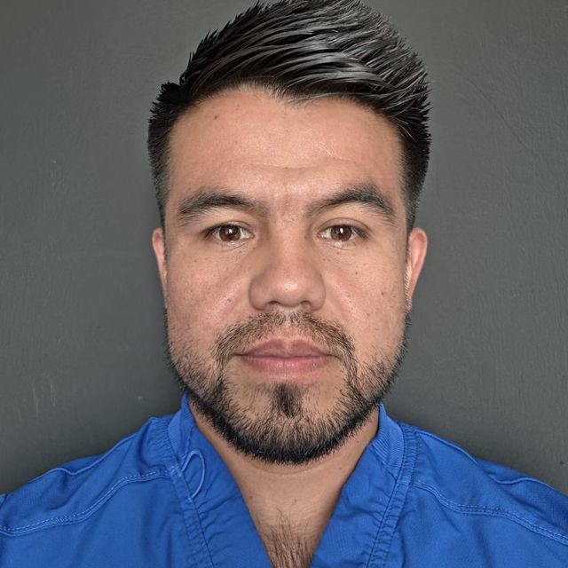 Ivar Izcoatl Montiel Frias, Dentista - Odontólogo Piedras Negras