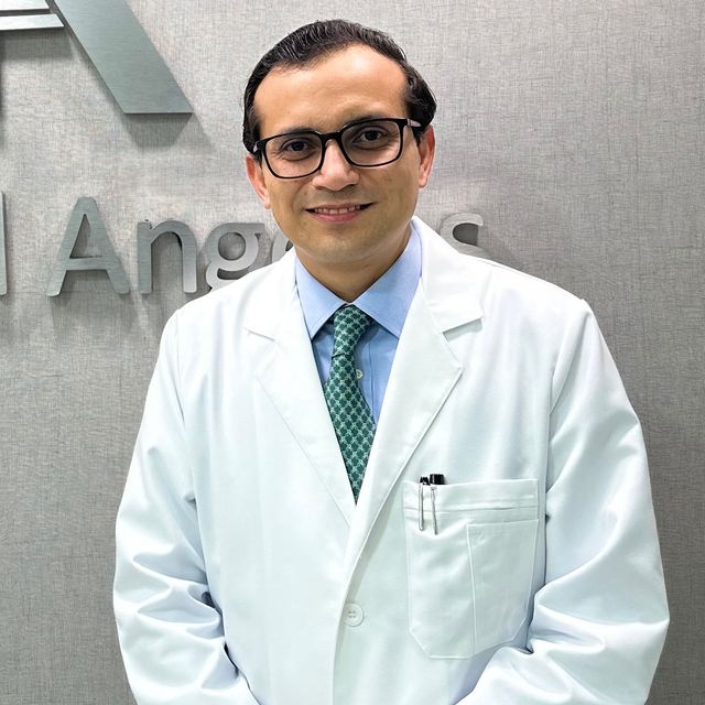 Jorge Luis de León Rendón, Proctólogo Cuauhtémoc