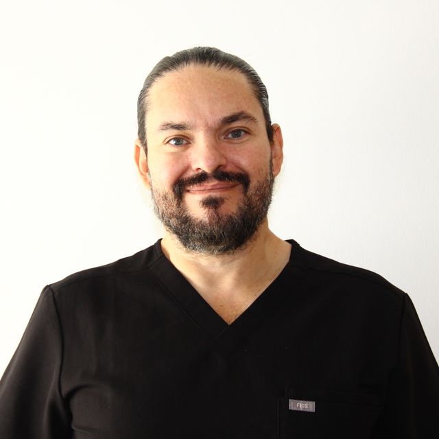 Jorge Michel, Ginecólogo Guadalajara