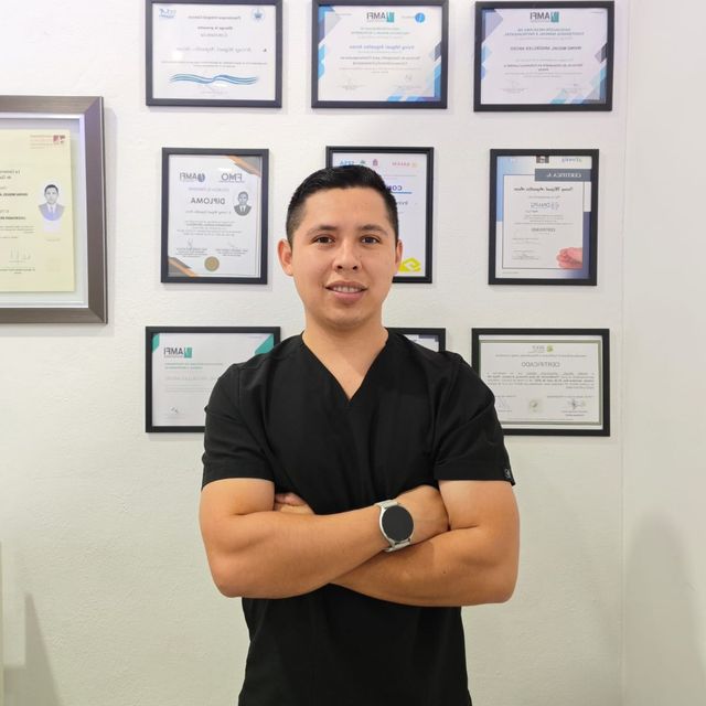 Irving Arguelles Arceo, Fisioterapeuta Cancun