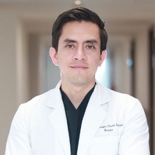 Christopher Dávalos, Urólogo Ciudad de México