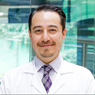 Ampliar imagen: Sergio Hernández Estrada, Nefrólogo Ciudad de México