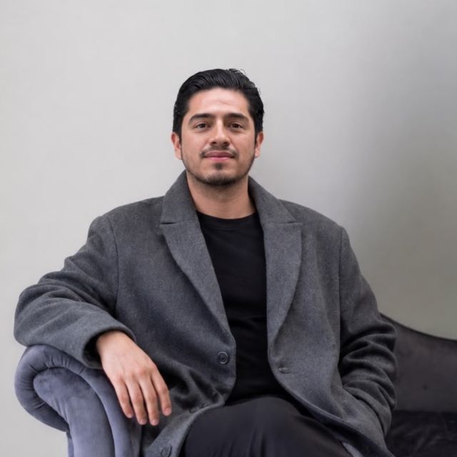 Doryan Paredes, Psicólogo Morelia