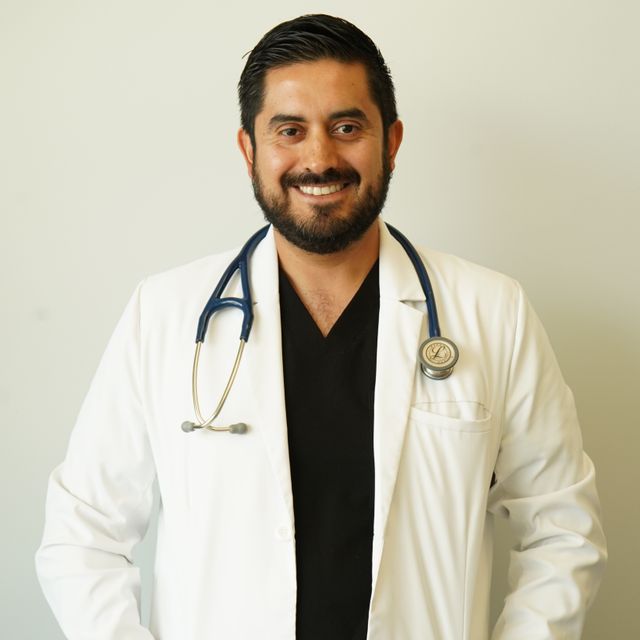 Ezequiel Meneses Olguín, Urgenciólogo San Jose del Cabo