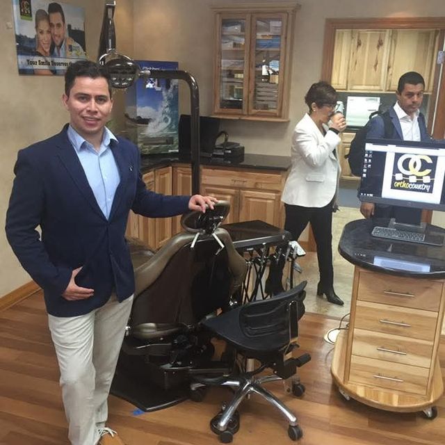 Enrique Yañez Alavez, Dentista - Odontólogo Ciudad de México