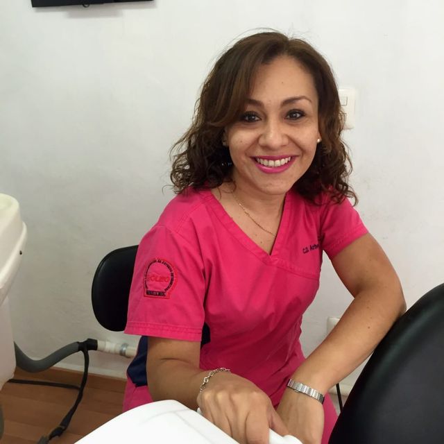 Arhemi Bethzave García Cuevas, Dentista - Odontólogo Morelia