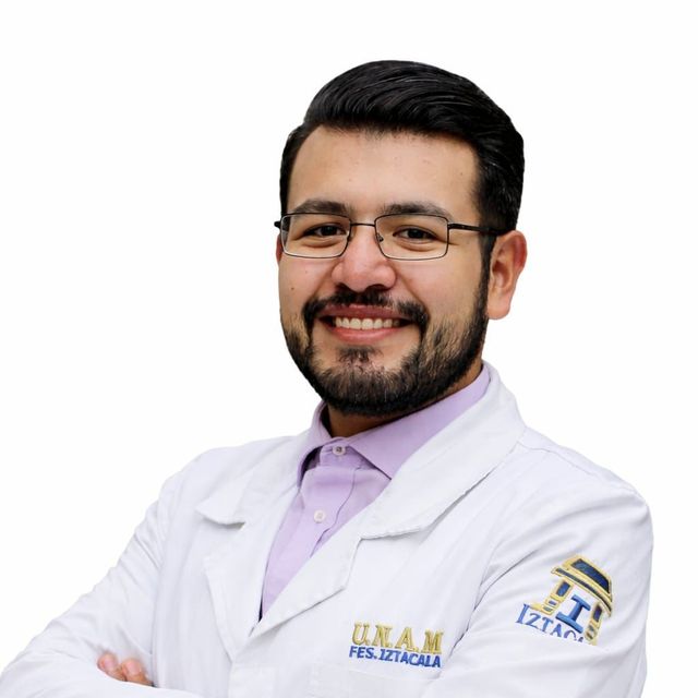 Raúl Álvarez  Hernández, Médico general Ciudad de México