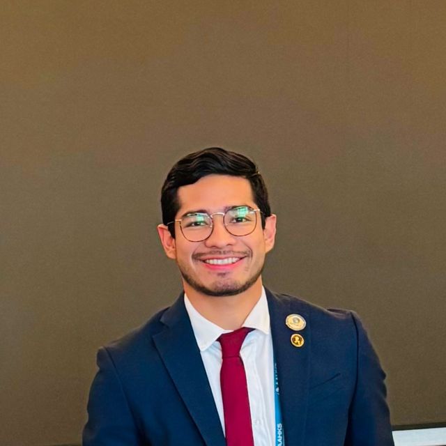 Gaston Felipe Aguilar Garcia, Ortopedista Cancun