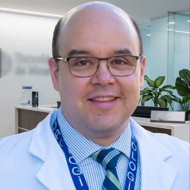 Eduardo Barrera Juárez, Urólogo Monterrey
