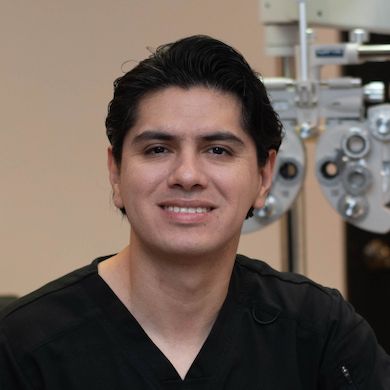 Juan Gerardo Bustos Cruz, Oftalmólogo Monterrey