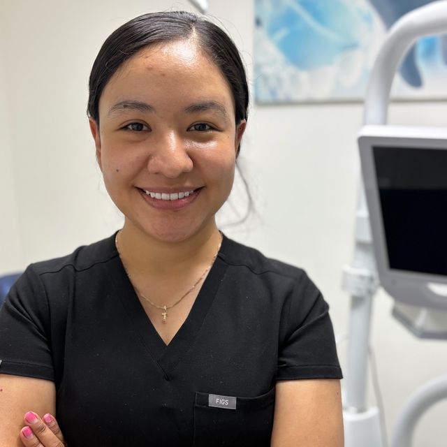 Ana Gabriela Quezada Alanis, Dentista - Odontólogo Benito Juárez