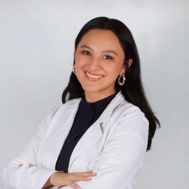 Alicia Esperanza Barrera Vargas, Dentista - Odontólogo Mérida