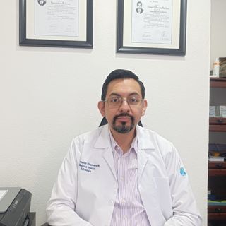 Dr. Fernando Villanueva