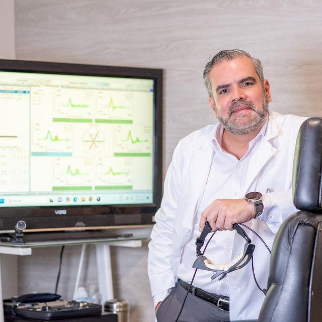 Emanuel Amezcua, Audiólogo Ciudad Juarez