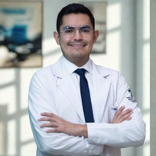 Ampliar imagen: Roberto Cervantes Drago, Oftalmólogo Mexicali