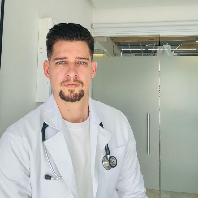 Adel Zain Pons, Internista Ecatepec de Morelos