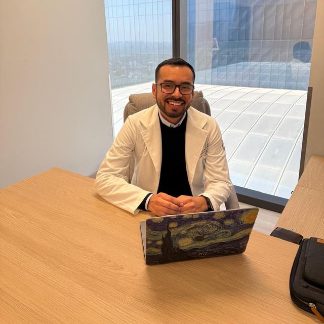 Jesus Christhoper Flores Rivera, Cirujano oncólogo Naucalpan de Juárez