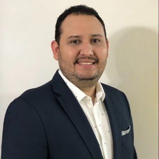 Ampliar imagen: Ernesto Rafael Rivera Macías, Infectólogo pediatra Mexicali