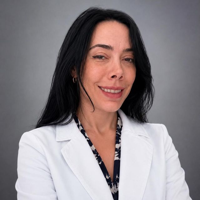 Andrea Cárdenas González, Oftalmólogo Cuauhtémoc