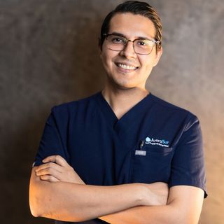 Adrian Flores Villalobos, Traumatólogo Tuxtla Gutierrez