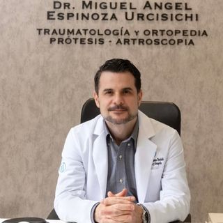 Ampliar imagen: Miguel Ángel Espinoza Urcisichi, Traumatólogo Culiacan