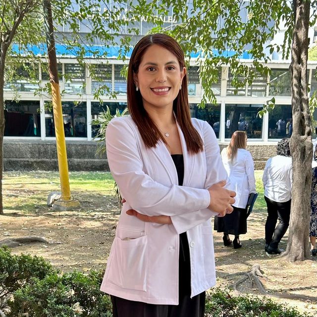 Pricila Alejandra Montoya Martinez, Endocrinólogo Saltillo