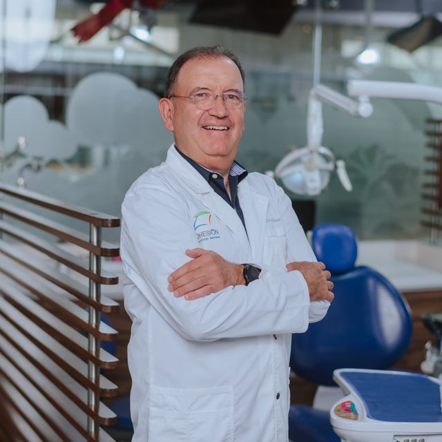 Omar Recio Molina, Ortodoncista Saltillo